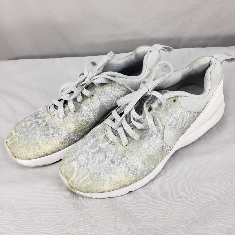Nike Air Max Siren womens Size 7  White Grey running cross training walking